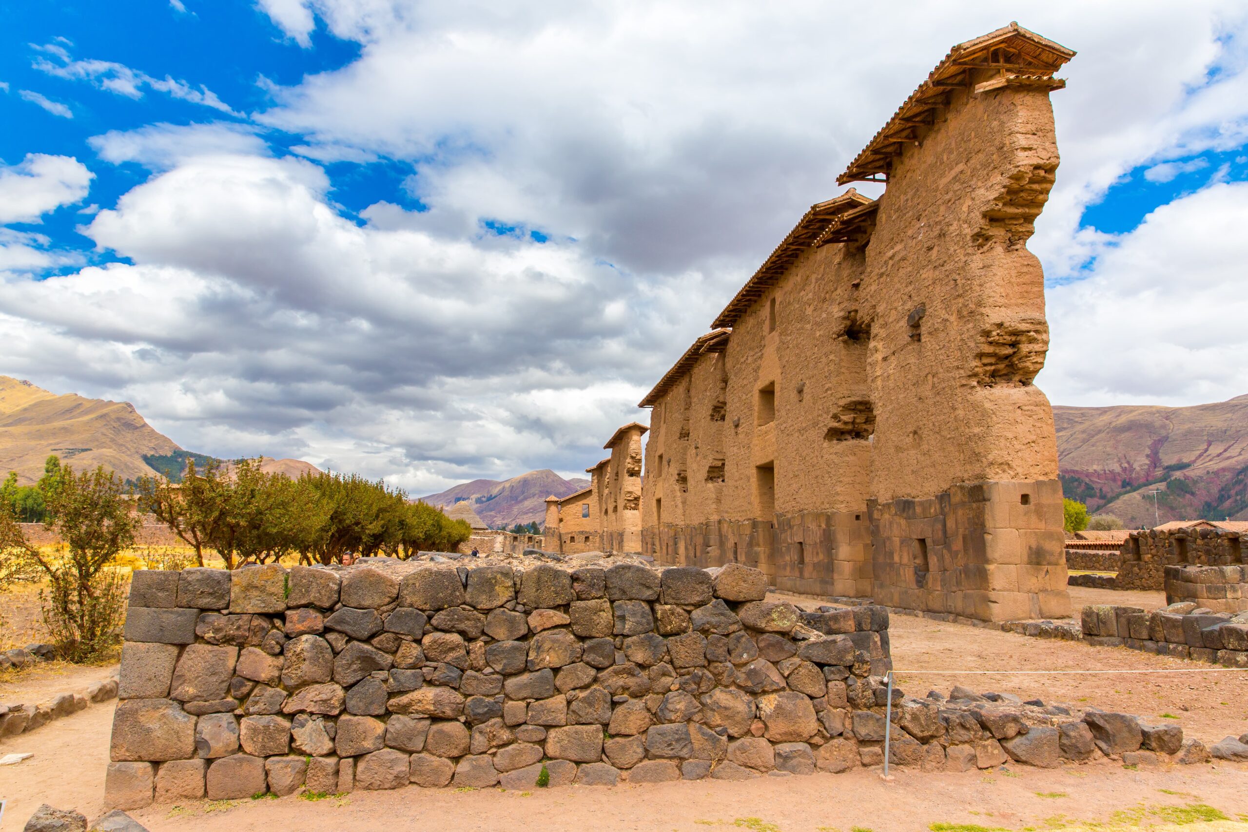 Sitio arqueológico de Raqchi - Cusco Puno